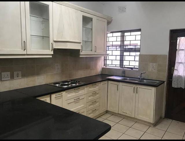3 BEDROOM PROPERTY TO RENT IN WYNBERG